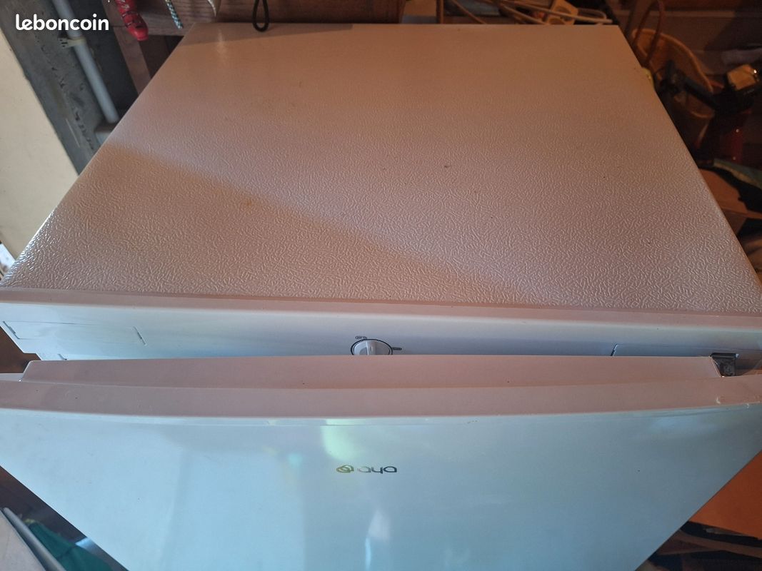 armoire congélateur but